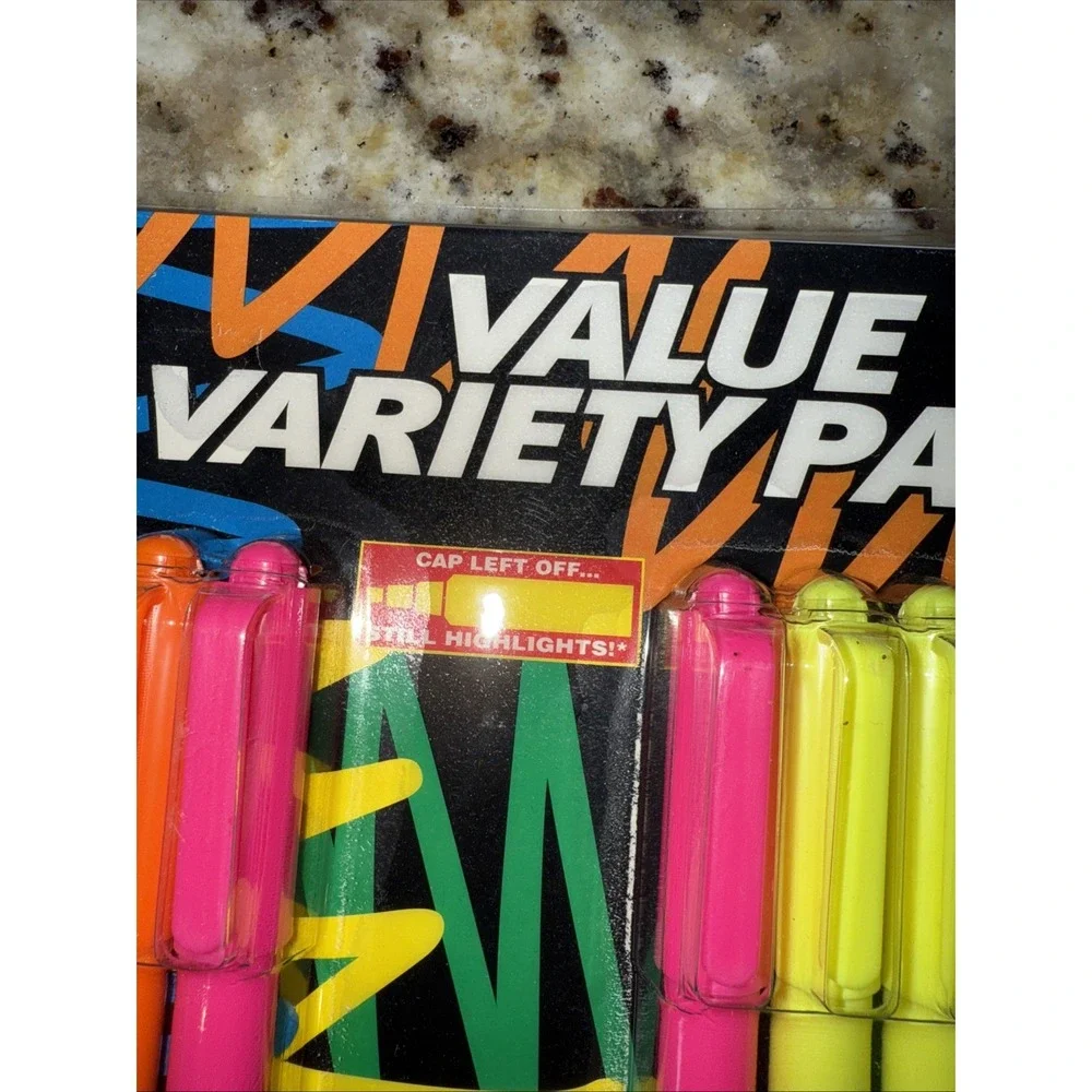 15 Avery Hi-liter Assorted‎ Fluorescent Colors Chisel Tip Highlighters 5217